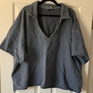 Universal Thread Short Sleeve sweatshirt